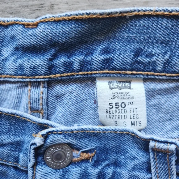 Vintage Levi's 550s - Picture 10 of 12